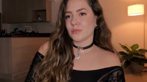 Snapshot of srta__sophie chatting on September 14, 2:03 am Sophie 3 online show from September 14, 2:03 am