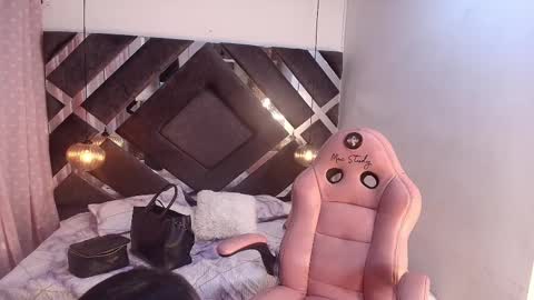 Snapshot of ss_samantha chatting on February 23, 7:17 pm samantha online show from February 23, 7:17 pm