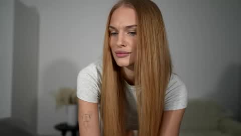 Scarlett online show from November 18, 7:06 pm