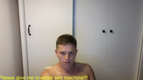 st1vemaster01 online show from July 28, 2:13 pm