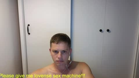st1vemaster01 online show from July 28, 12:48 pm