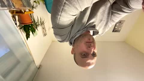 sta13 online show from April 13, 6:23 pm