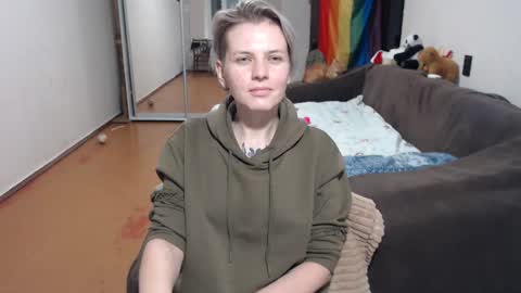 Stacey online show from December 3, 7:06 pm