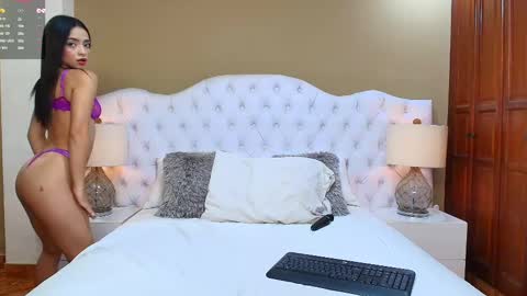 Snapshot of stacey_williams chatting on March 6, 1:37 am Stacey online show from March 6, 1:37 am