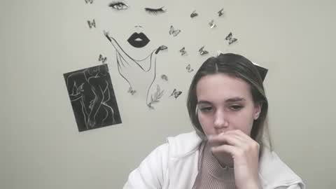 Stacy online show from December 22, 5:32 pm