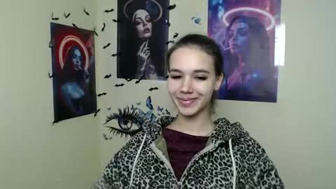 Stacy online show from October 10, 1:17 pm