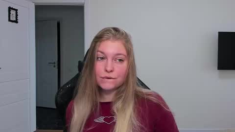 Stacy  online show from October 31, 10:37 am