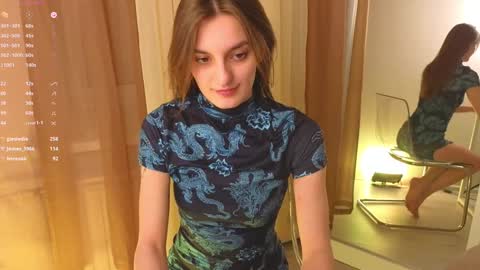 Snapshot of stacy_sexylips chatting on January 19, 4:57 pm Sexy lips online show from January 19, 4:57 pm