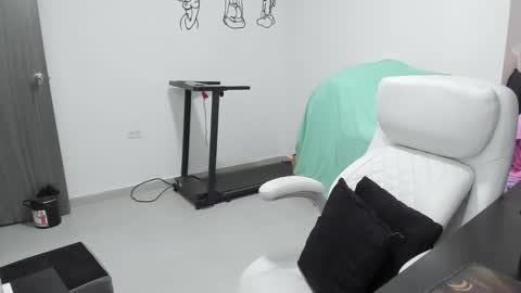 Zulma Yisset online show from February 12, 3:21 am