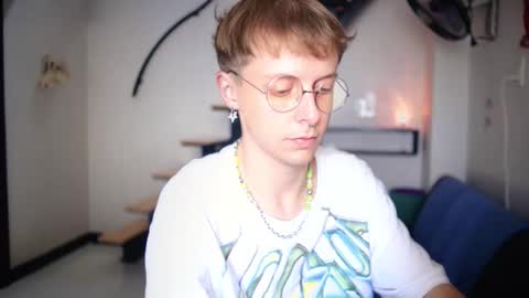 Snapshot of stan__lexter chatting on September 18, 2:37 am FANSLY online show from September 18, 2:37 am