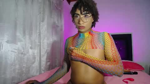 Stannly1 online show from February 17, 8:13 am