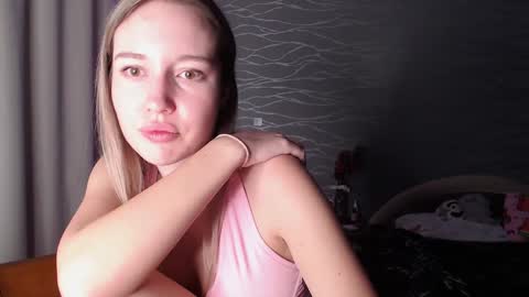 Snapshot of star_and_jane_ chatting on February 3, 12:03 pm star_and_jane_ online show from February 3, 12:03 pm