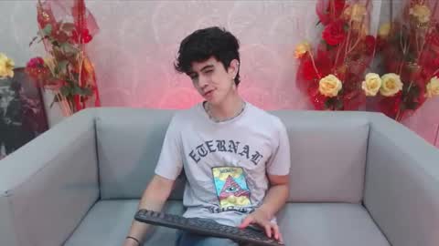 Snapshot of star_boyx chatting on September 15, 8:43 pm star_boyx online show from September 15, 8:43 pm
