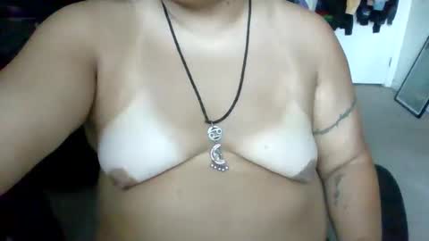 Snapshot of starella___saxxxton chatting on September 19, 12:31 pm starella___saxxxton online show from September 19, 12:31 pm