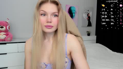 Caroline online show from December 7, 5:54 am