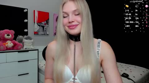 Caroline online show from November 20, 9:19 am