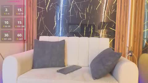 starlight_mature11_aws online show from January 31, 10:40 pm