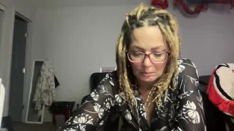 Starrlane9999 online show from December 3, 2:22 pm