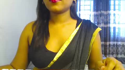 StarryWhispers online show from June 26, 5:57 am