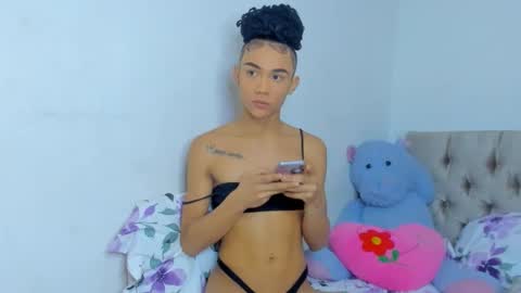 Snapshot of stassiebell chatting on January 16, 1:03 pm stassiebell online show from January 16, 1:03 pm