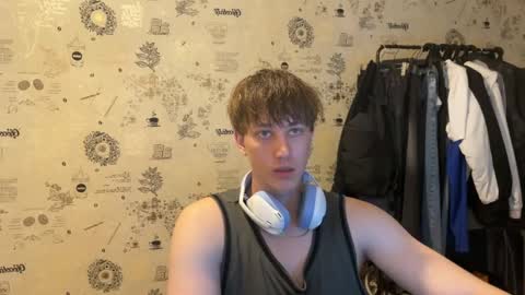 Snapshot of steave418970 chatting on September 16, 11:56 am Daniel online show from September 16, 11:56 am