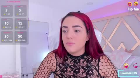 Snapshot of steefany_hott chatting on March 9, 11:25 am stefany online show from March 9, 11:25 am