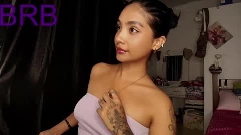 Im MiaIts my first day here  online show from September 14, 1:08 am