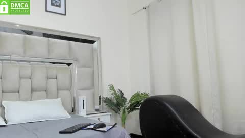 Snapshot of stefany520 chatting on February 18, 7:41 pm Stefany online show from February 18, 7:41 pm