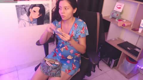 stefany lovers online show from March 12, 7:35 am