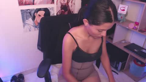 stefany lovers online show from March 9, 7:05 pm