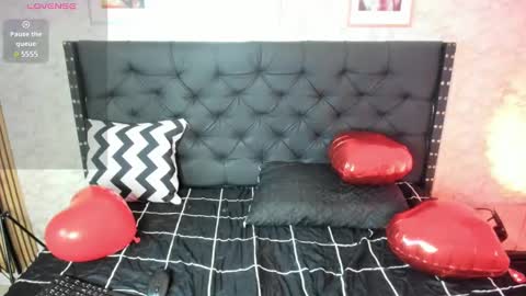 stefany_pablo1 online show from February 13, 1:05 pm