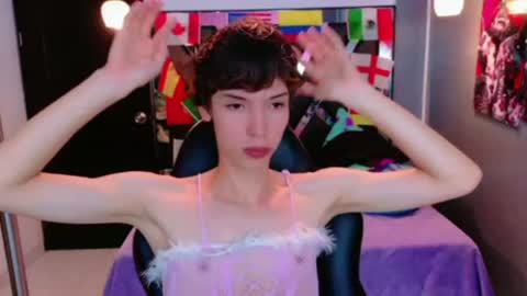 stefany piink online show from June 19, 12:22 pm