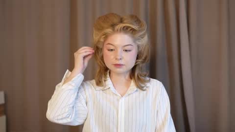 Stella online show from October 8, 1:13 am