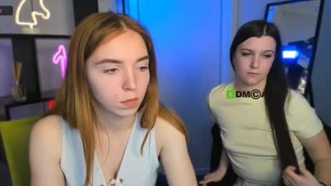 stella_flower online show from March 17, 12:43 pm