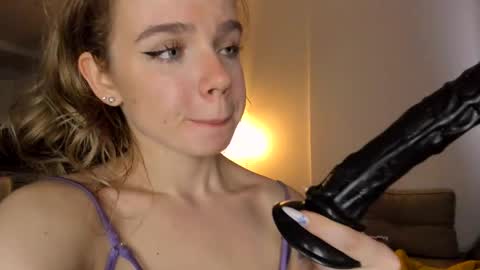 Asella online show from October 22, 9:12 am