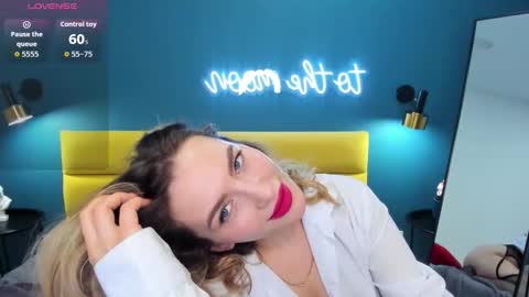 Stella online show from March 10, 1:54 am