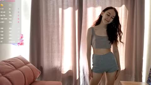 Stella online show from October 2, 8:02 am