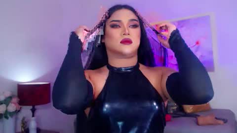 CALL ME STELLA online show from September 12, 10:50 am