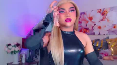 CALL ME STELLA online show from October 10, 10:32 am