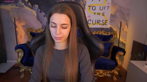 stellahoneywell online show from November 2, 1:33 pm