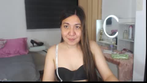 Stella online show from February 13, 1:14 pm