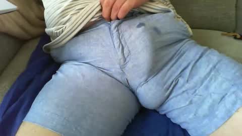 Snapshot of stemee chatting on September 21, 1:15 pm marriedsecretcrotchwatcher online show from September 21, 1:15 pm