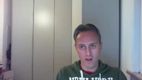 sten015 online show from November 17, 4:42 pm