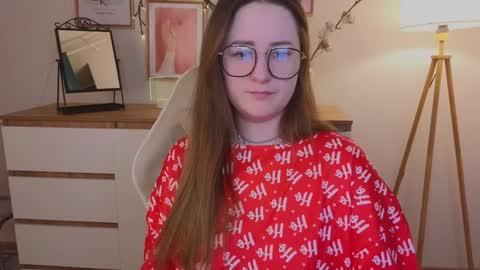 Emma online show from December 18, 10:02 pm