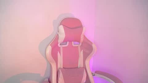 Snapshot of stepha_sweet chatting on September 18, 5:33 am Emma online show from September 18, 5:33 am