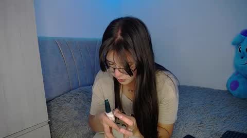 Snapshot of stepha_sweet chatting on March 9, 12:10 am Emma online show from March 9, 12:10 am