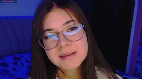 Snapshot of stepha_sweet chatting on January 19, 9:55 pm Emma online show from January 19, 9:55 pm