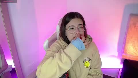 Emma online show from October 7, 1:01 am