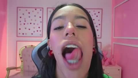 Stephania online show from September 22, 12:20 pm