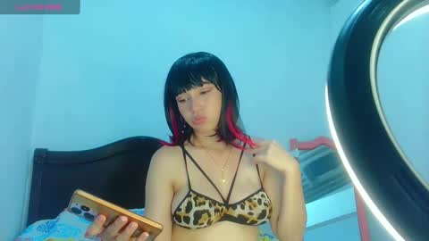 Snapshot of stephanie_bennett chatting on February 27, 12:46 am stephanie bennett online show from February 27, 12:46 am